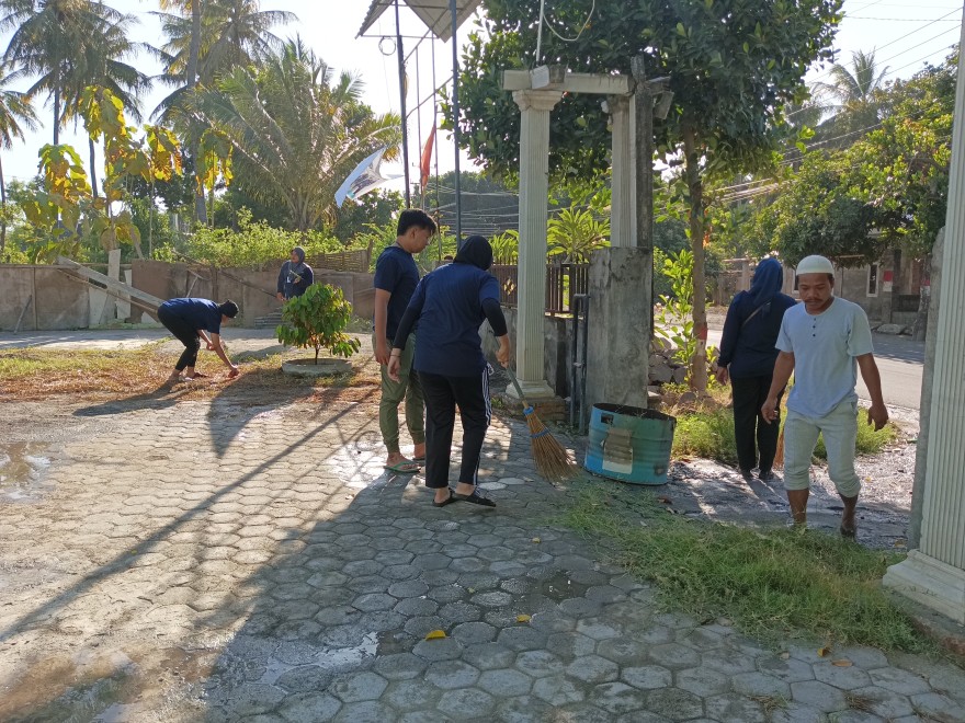 Kegiatan Jum'at Bersih